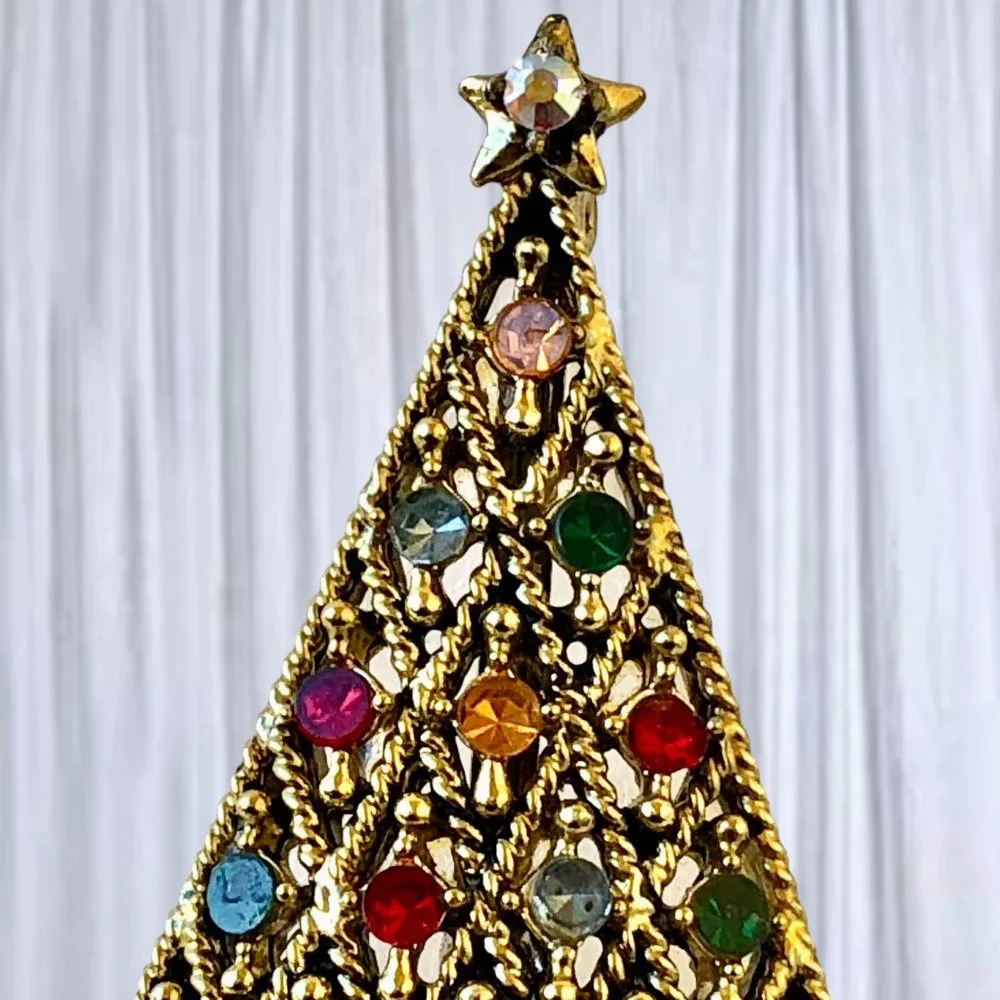 HOLLYCRAFT Vintage Christmas Tree Brooch Pin Multi-Color Rhinestones Signed